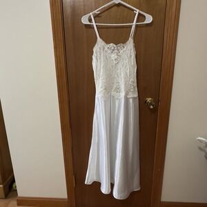 Vintage Cinema Etoile Ivory Lace Nylon Long‎ Pearls Sequin Nightgown Womens Sz M